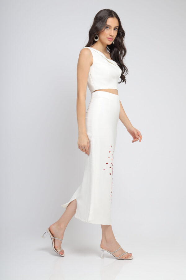 Jennie - Image 3